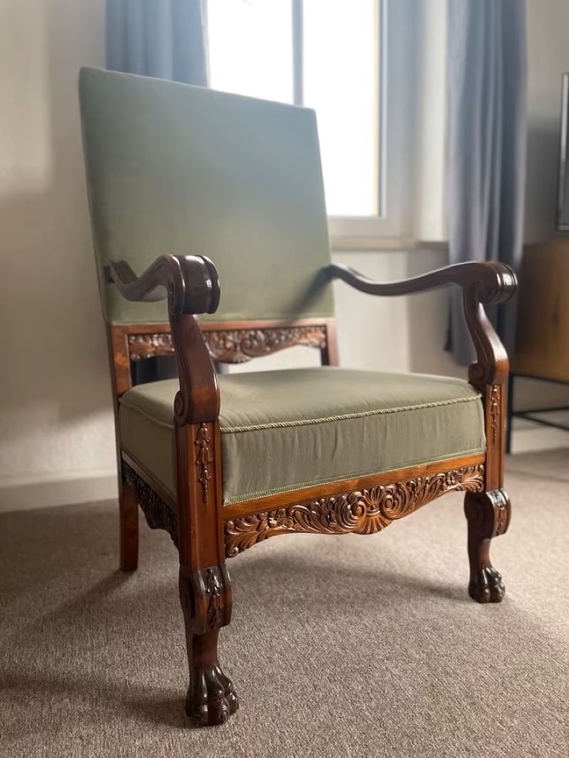 Křeslo antik v dobovém stylu - 1925
