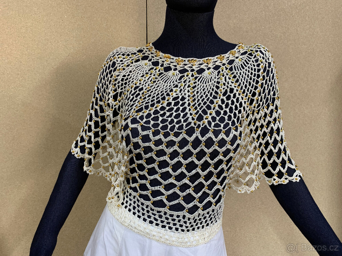 Dámské oblečení - háčkovaný top s korálky