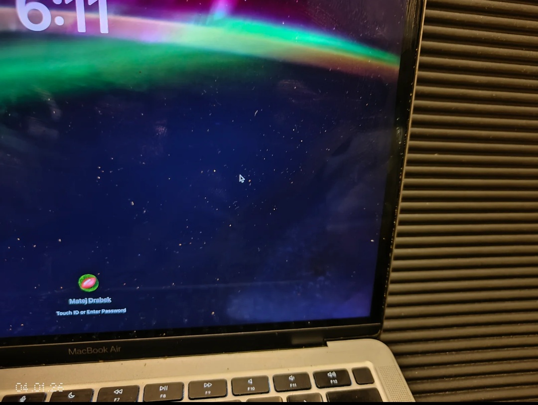 Macbook M1 8gb 256gb