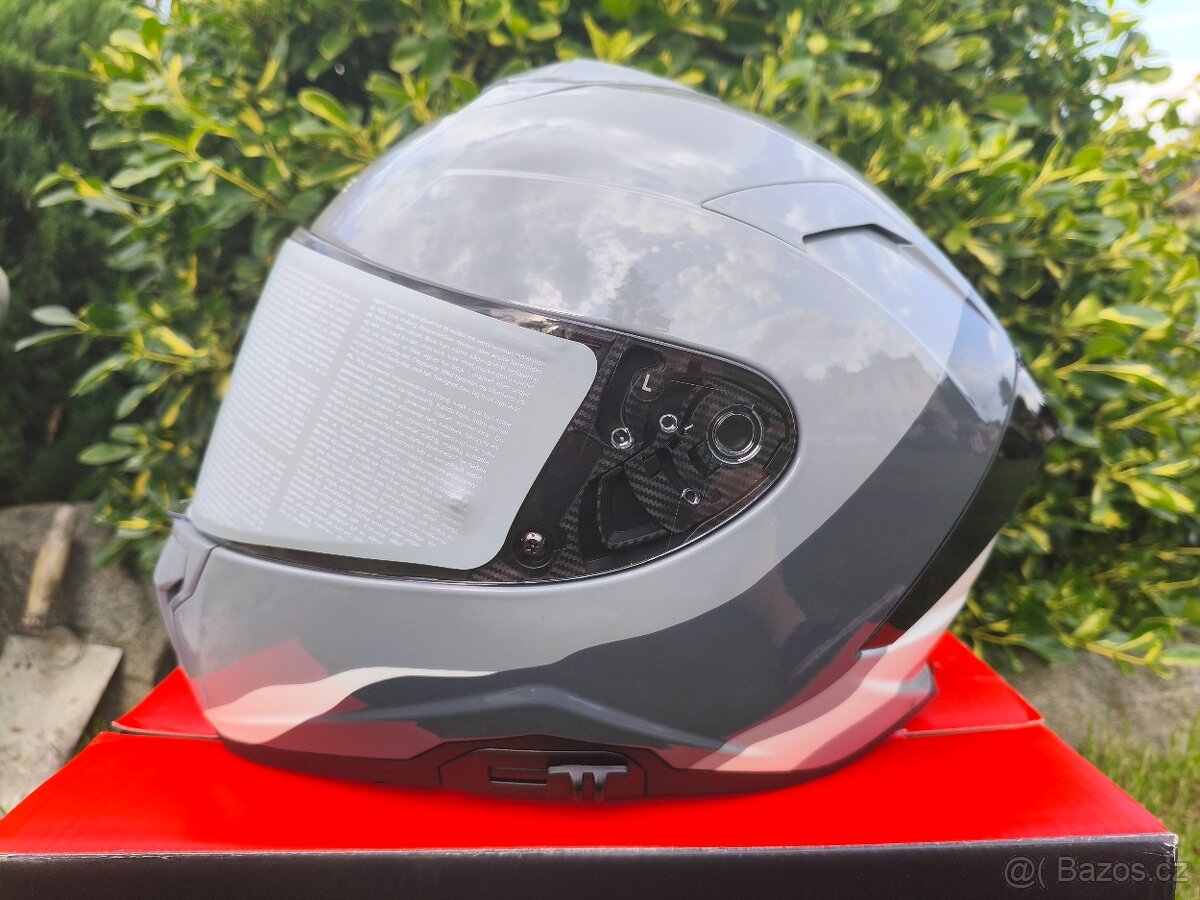 Přilba na motorku. Velikost L (59-60 cm). Nová