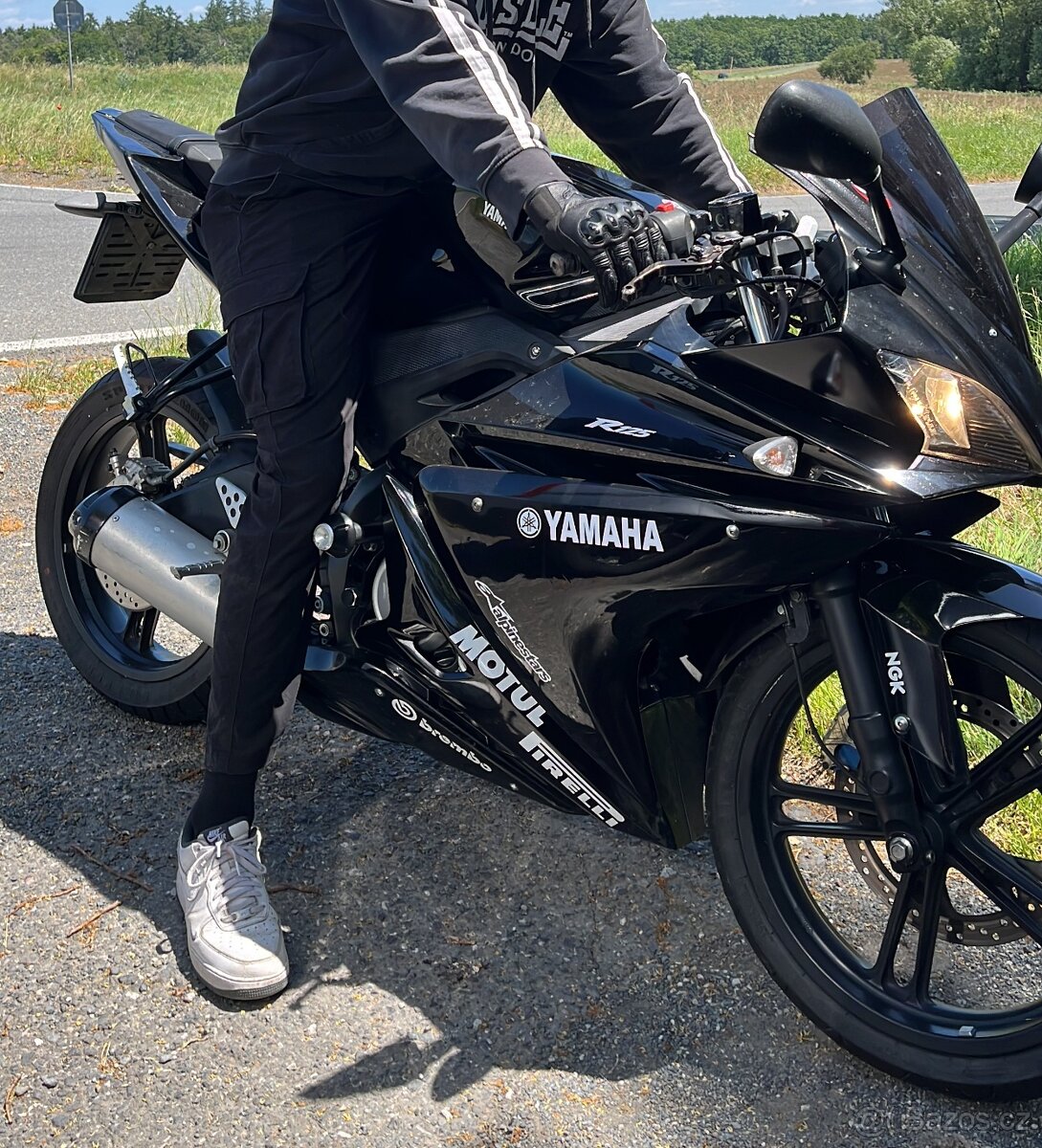 Yamaha yzf r125
