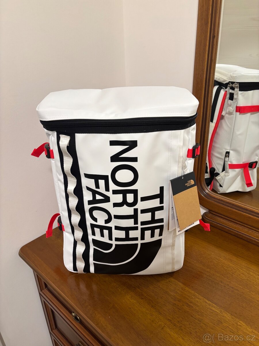 Batoh The North Face Base Camp Fusebox – 30 L (bílý)