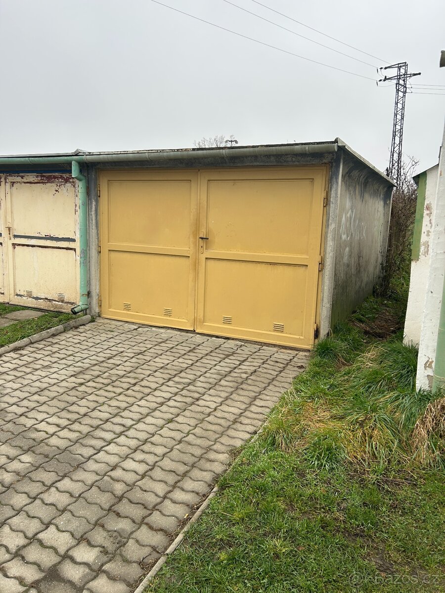 Garáž ulice Svatováclavská Uherské Hradiště