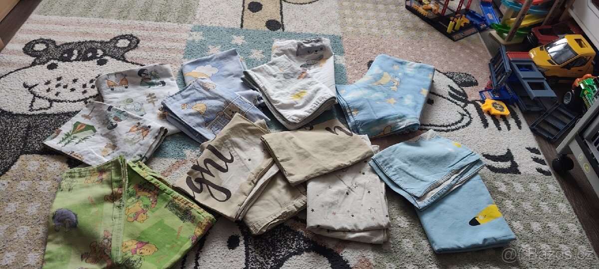 Dětské povlečení + polštář a přikrývka