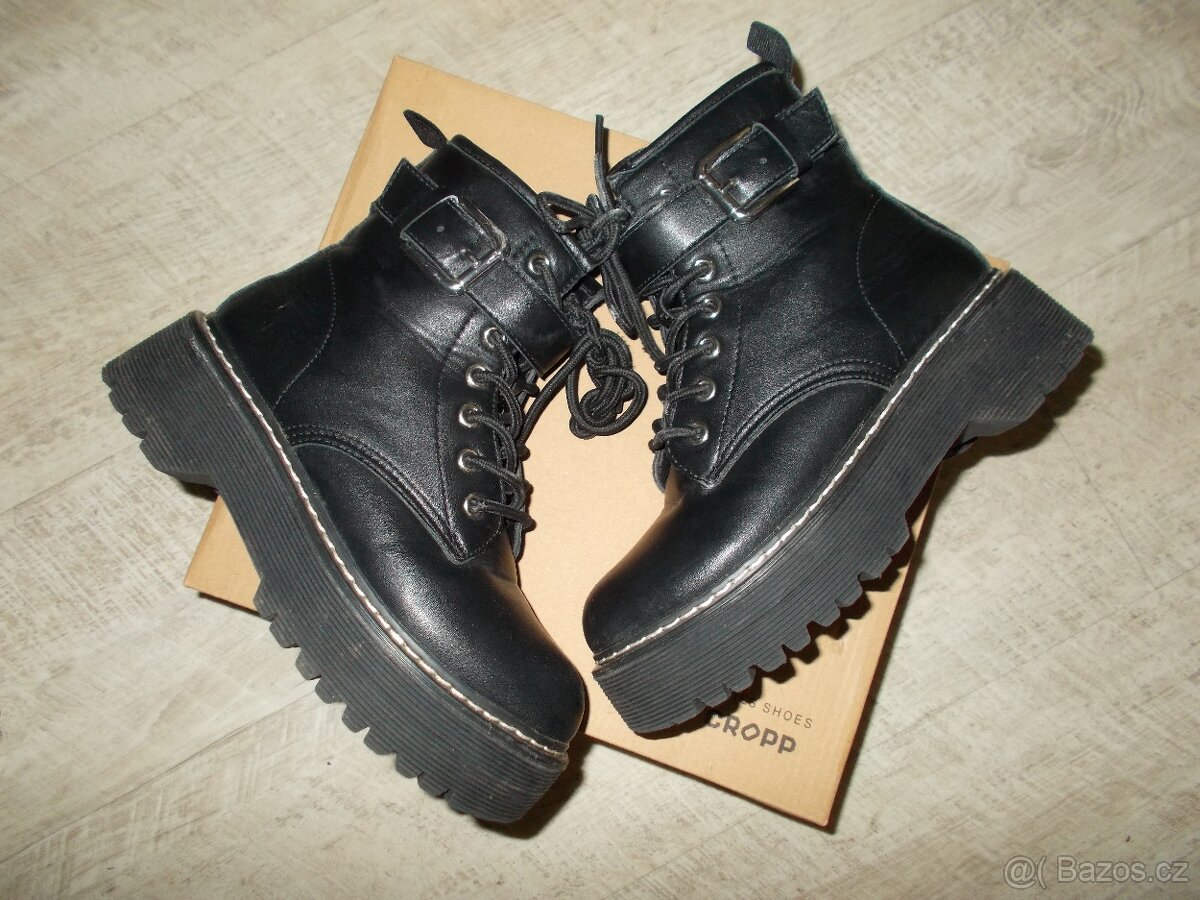 VYTEPLENÉ KOTNIKOVÉ BOTY V.36 PC 1199 KČ TOP STAV