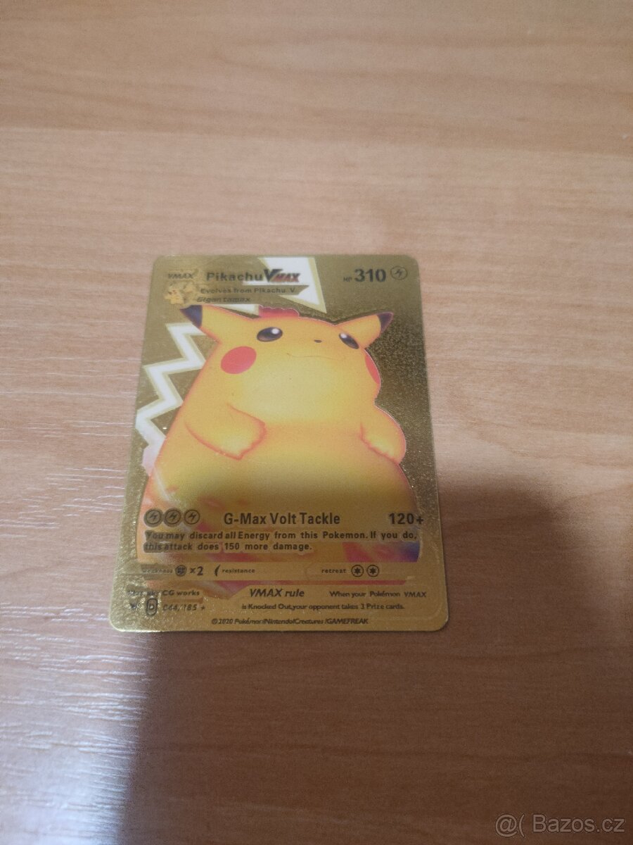 Prodám zlatou Pokémon kartu Pikachu Vmax