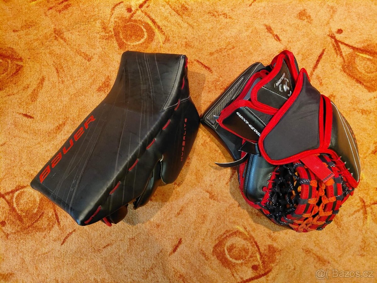 Brankářské rukavice Bauer Vap. Hyp. 2., lapačka a vyrážečka