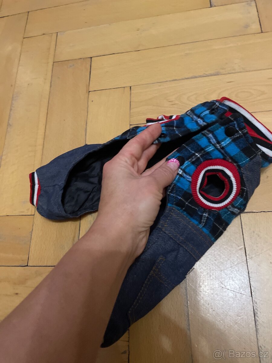 Nový obleček na mini jorkšíra