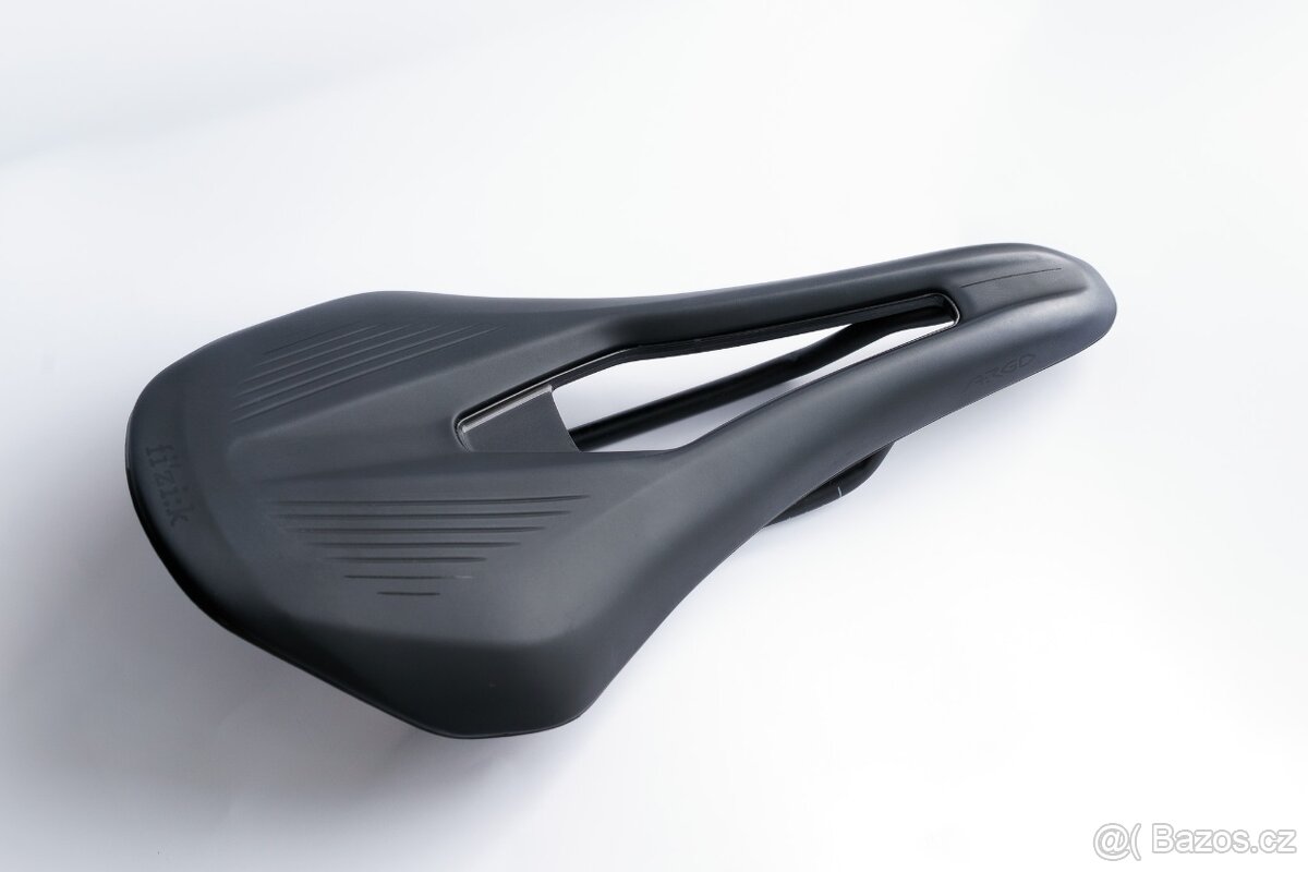 Sedlo Fizik Vento Argo R5 140 mm