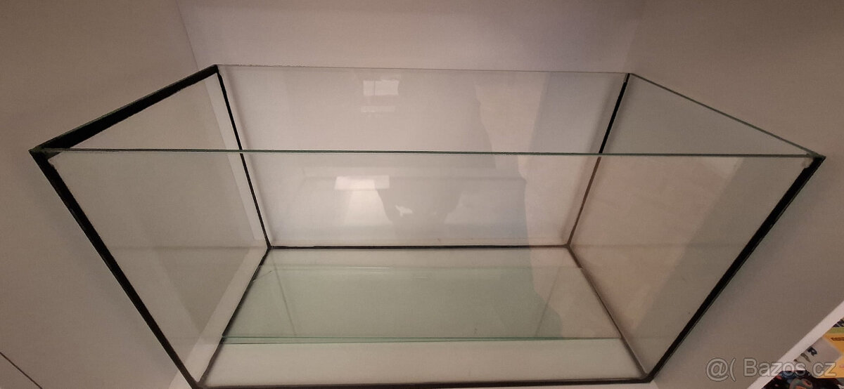 Prodám akvárium 40x30x70