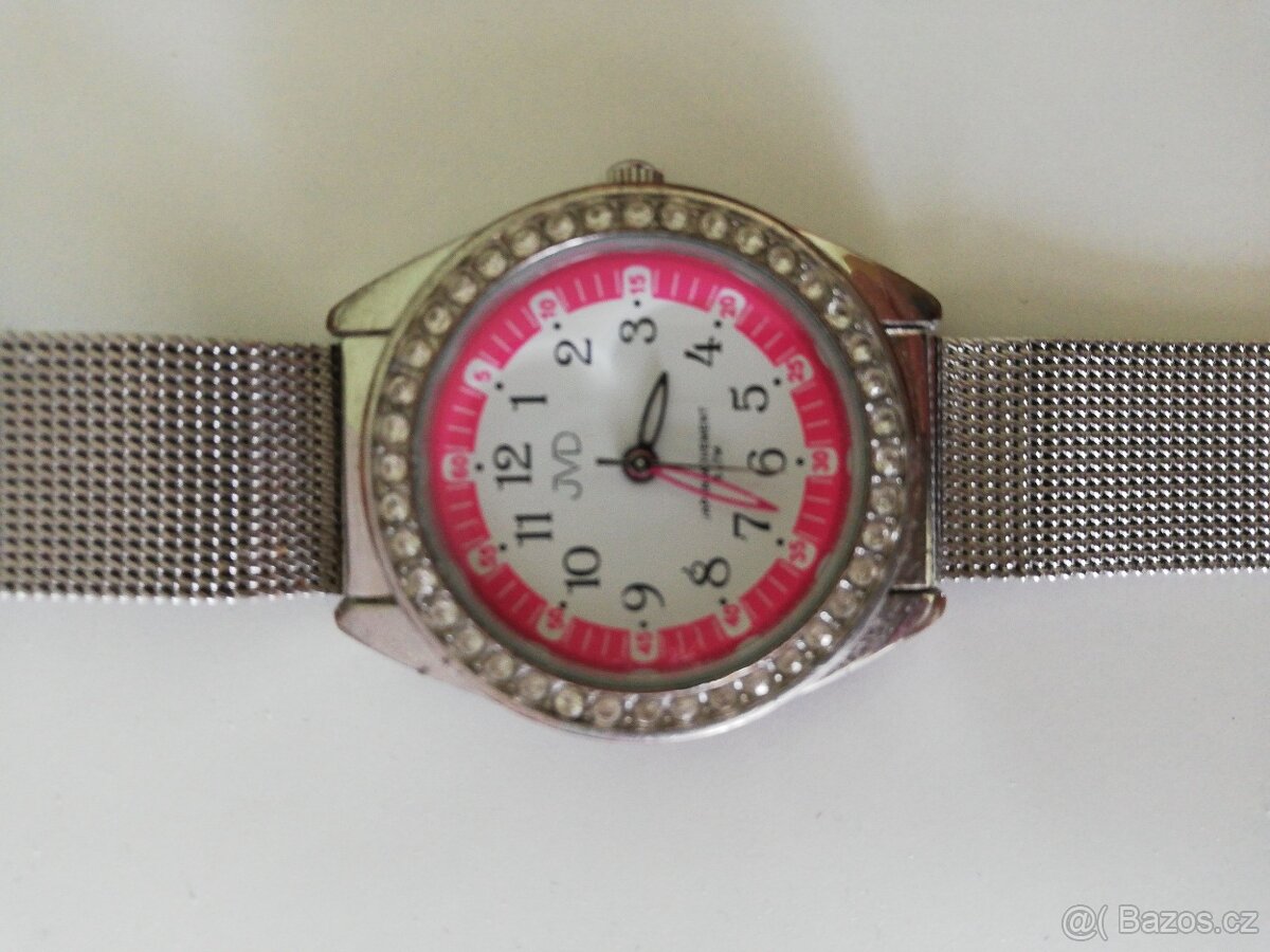 Dívčí hodinky JVD