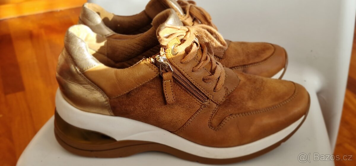 Kožené boty Lasocki vel.39