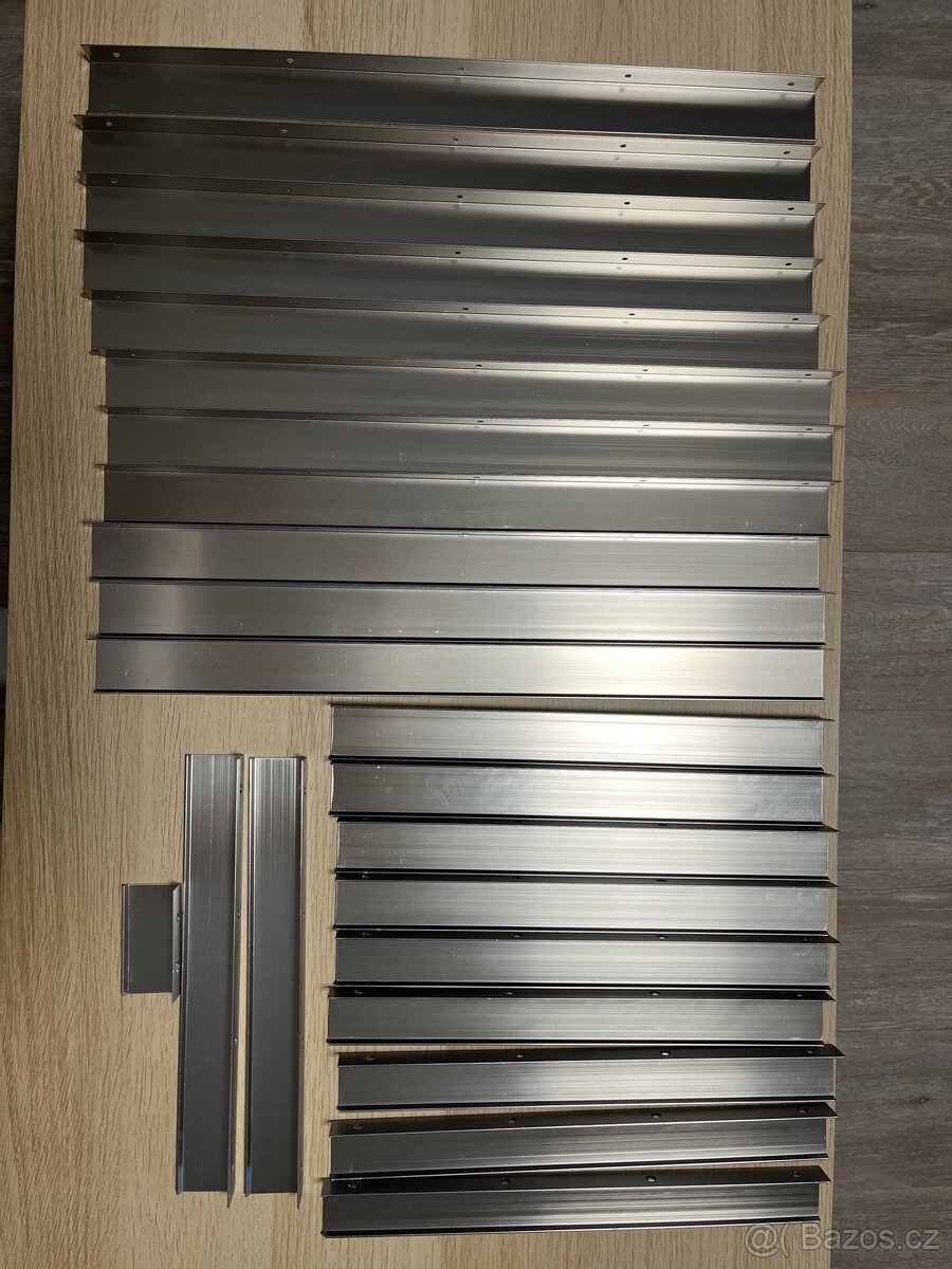 profilová úchytka do hrany dvířek