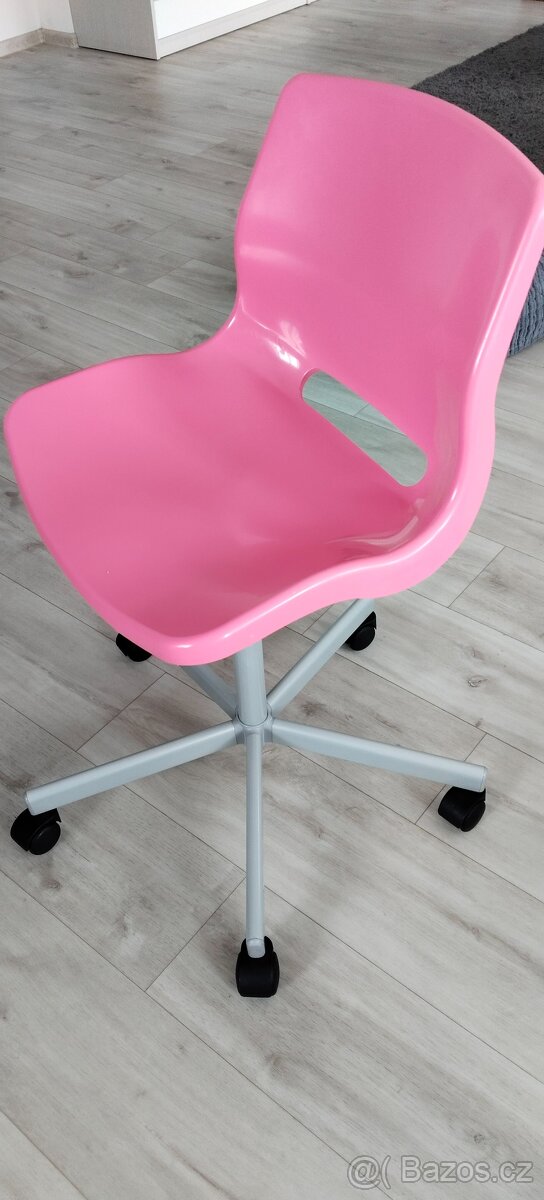Židle na kolečkách
