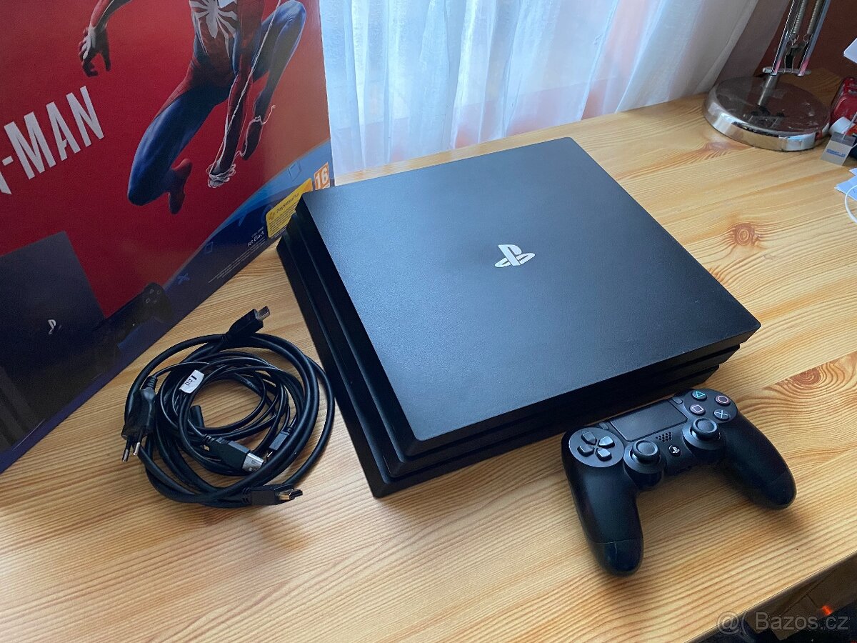 PlayStation 4 PRO + hry