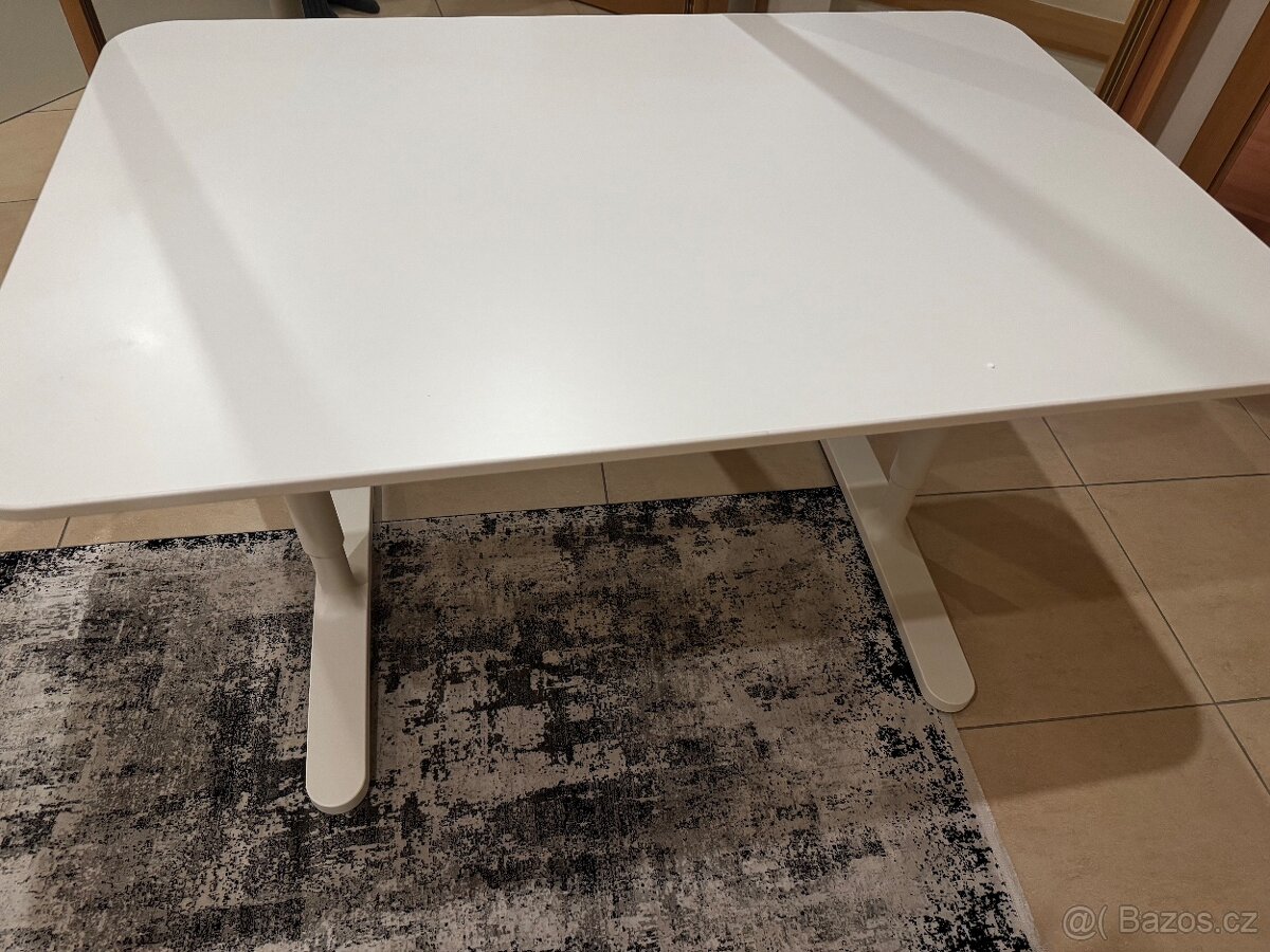 Pracovni stul Ikea
