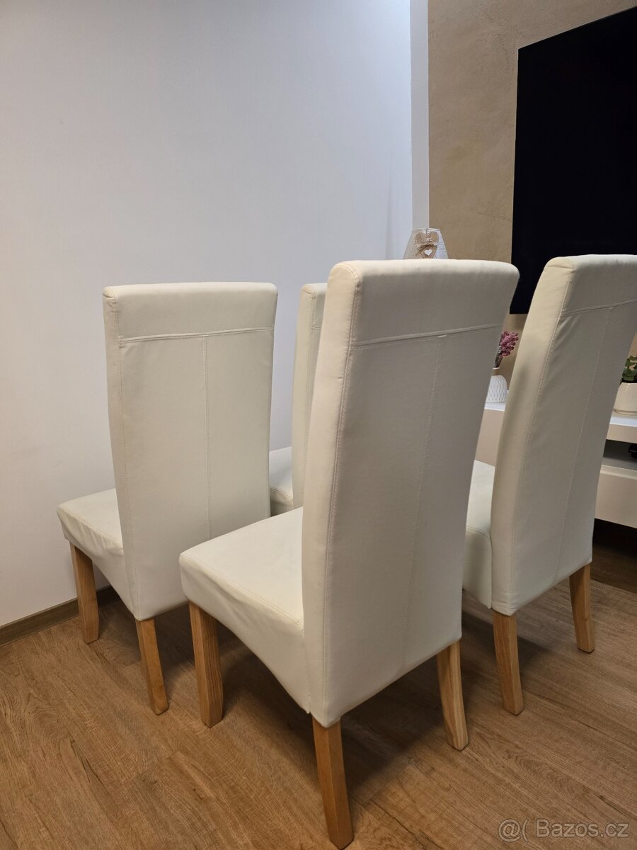 4 ks jídelních židlí - top stav