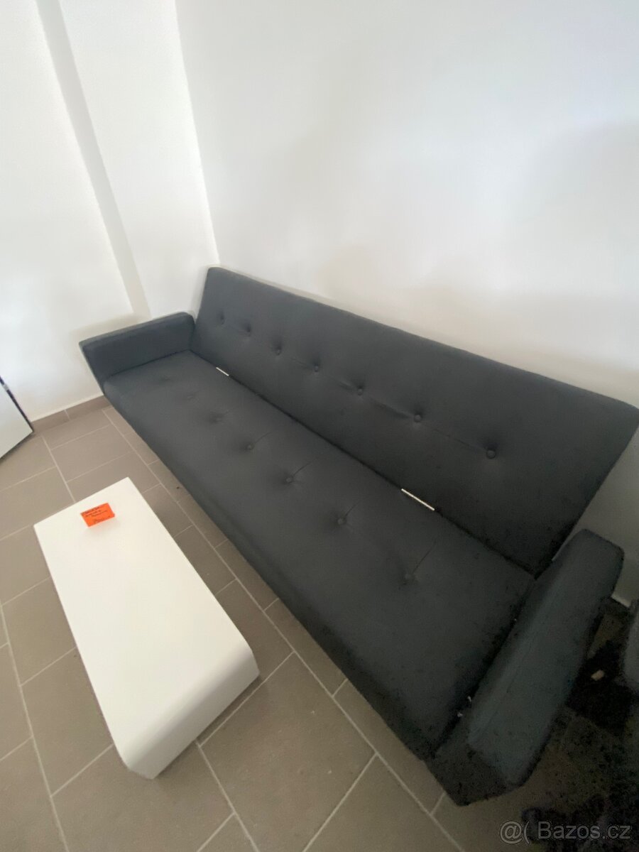 Kožená rozkládací pohovka YALE, černá