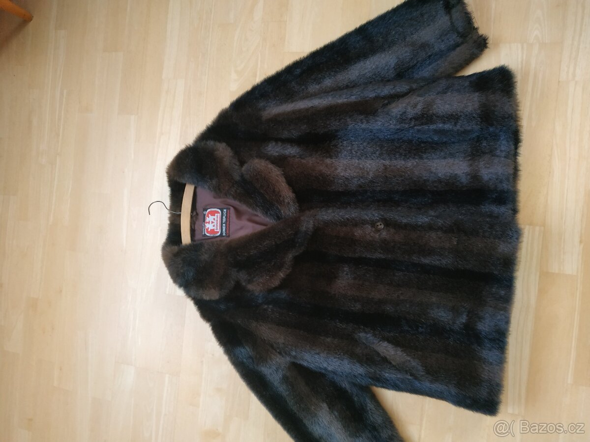 Dámský krátký kozich Novy