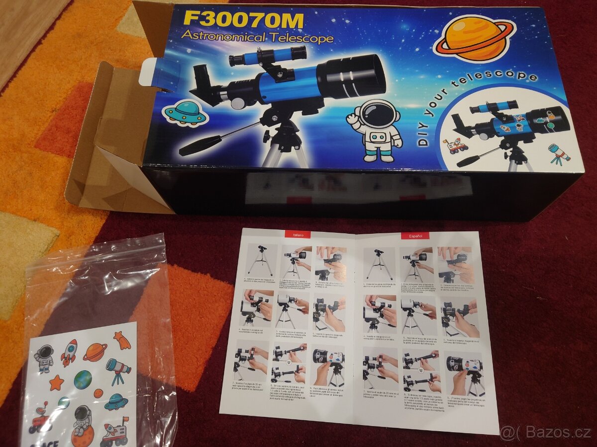 Teleskopický dalekohled nový.