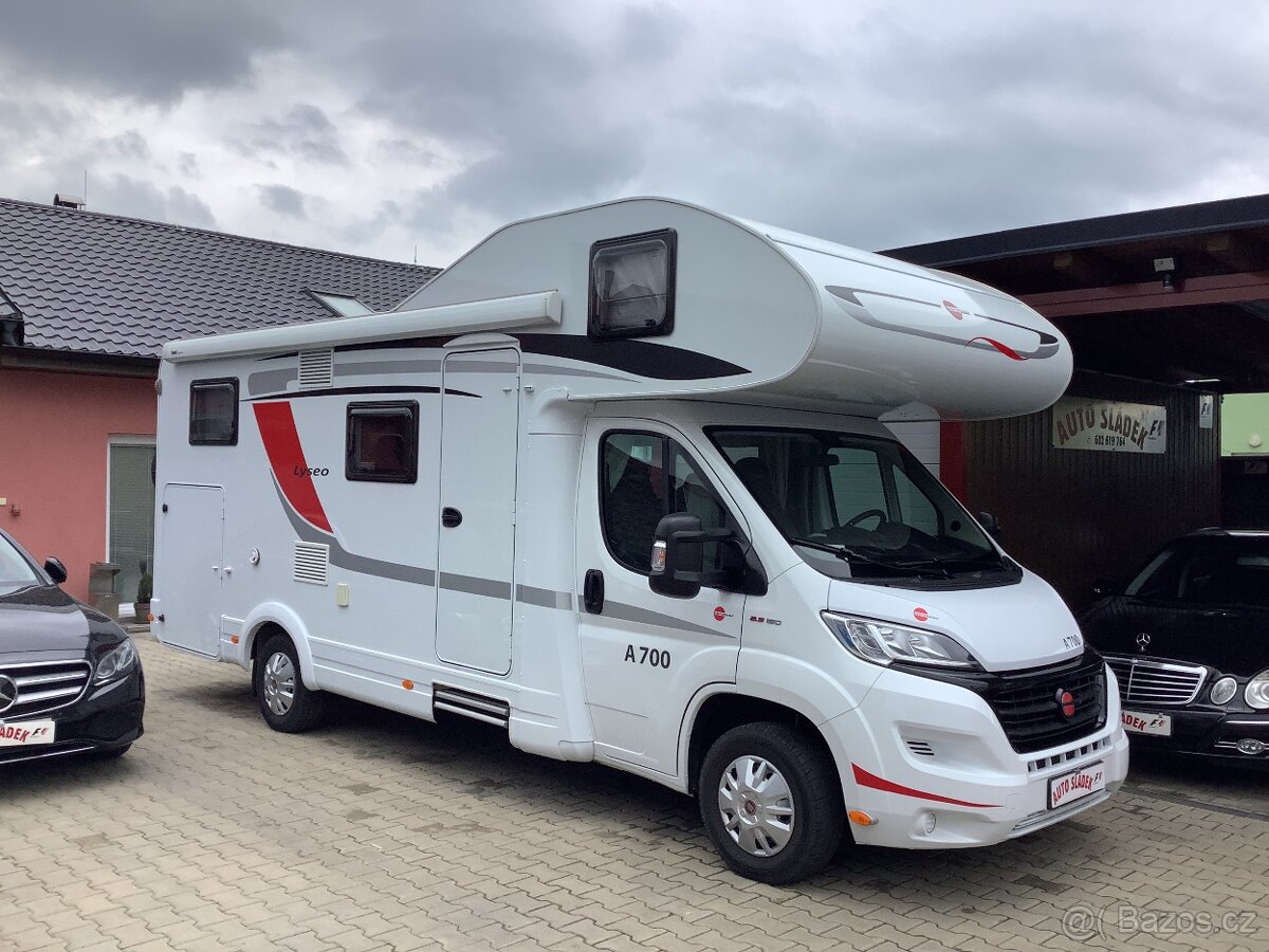 Bürstner A700 kamera, tažné