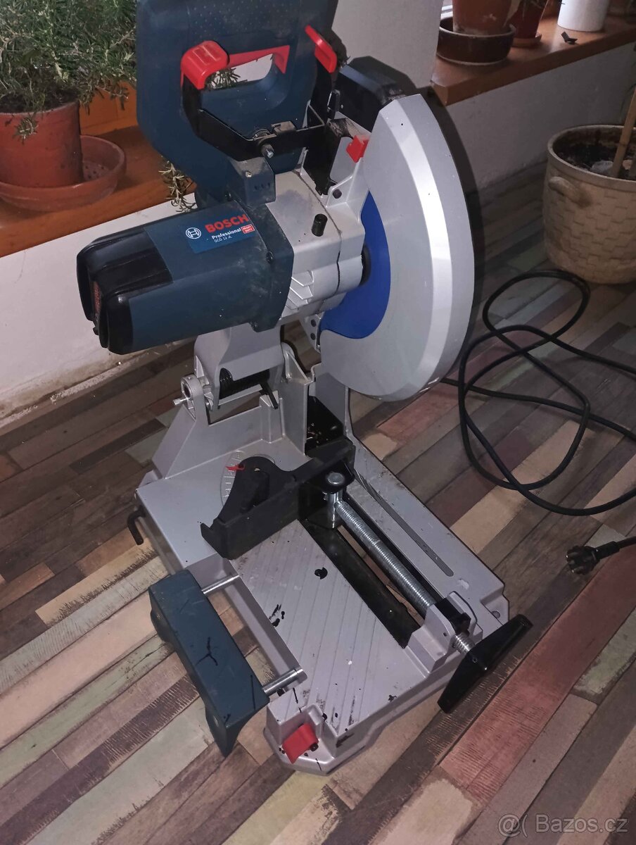 Pila na kov GCD 12 JL Professional