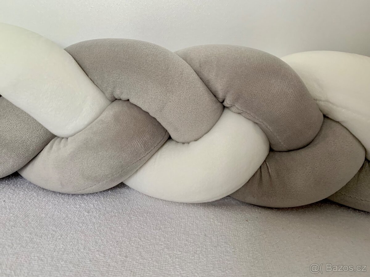 Nový bílý - šedý mantinel cop do dětské postýlky 3m