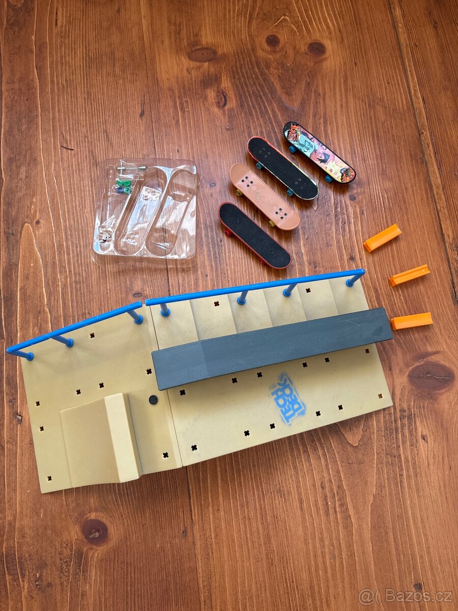 Tech deck rampa + fingerboardy