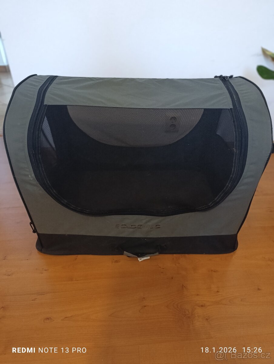 Přenosný pelech na psi