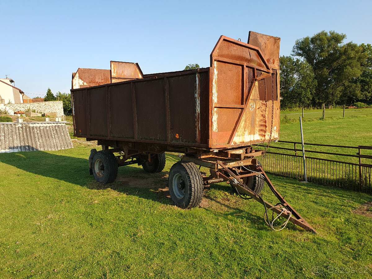 Traktorový vlek P93S