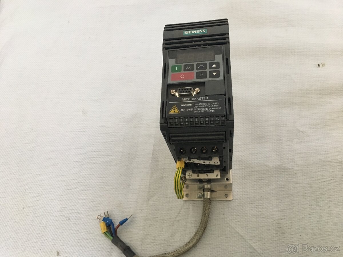 Frekvenční měnič SIEMENS Micromaster 1,1kW 6ES9212-7DA40