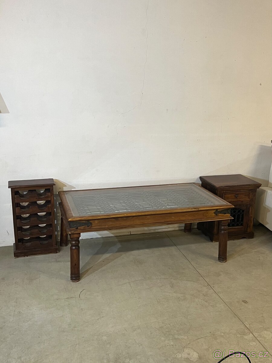 Stolek, stojan na víno / vinotéka, skříňka