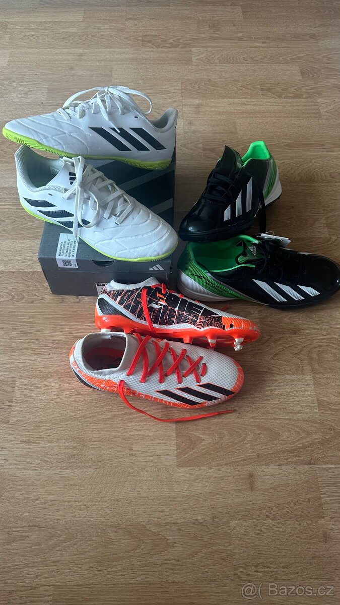 Kopačky, turfy a sálovky Adidas