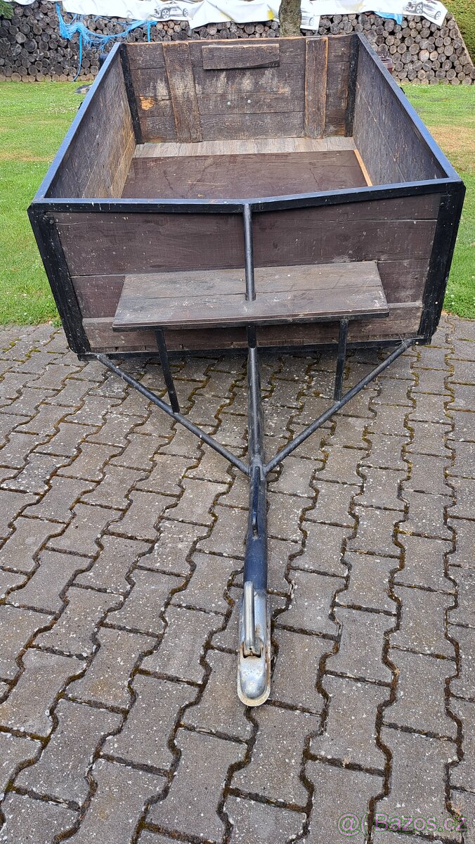 Přívěsný vozík, kára