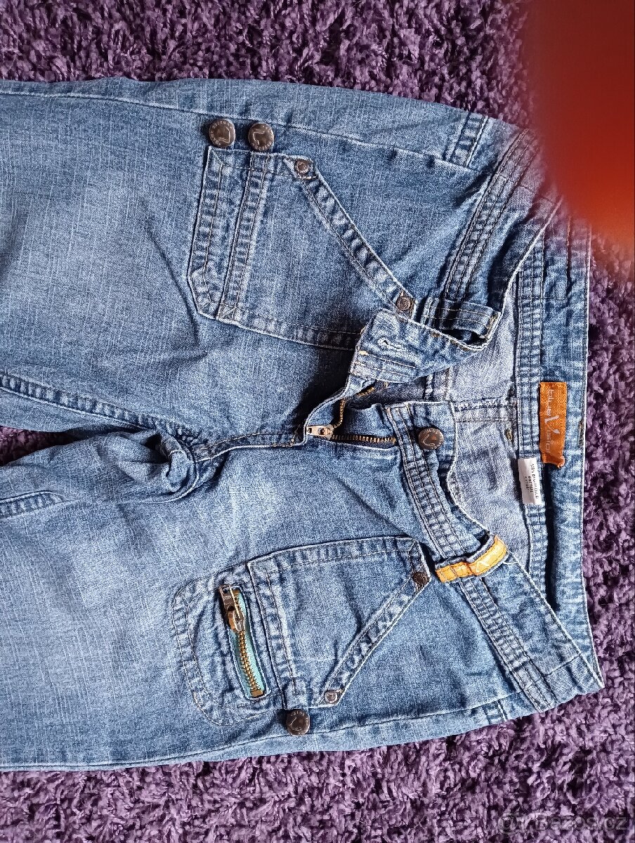 PRODÁM DÁMSKÉ DŽÍNY BLUE VISION