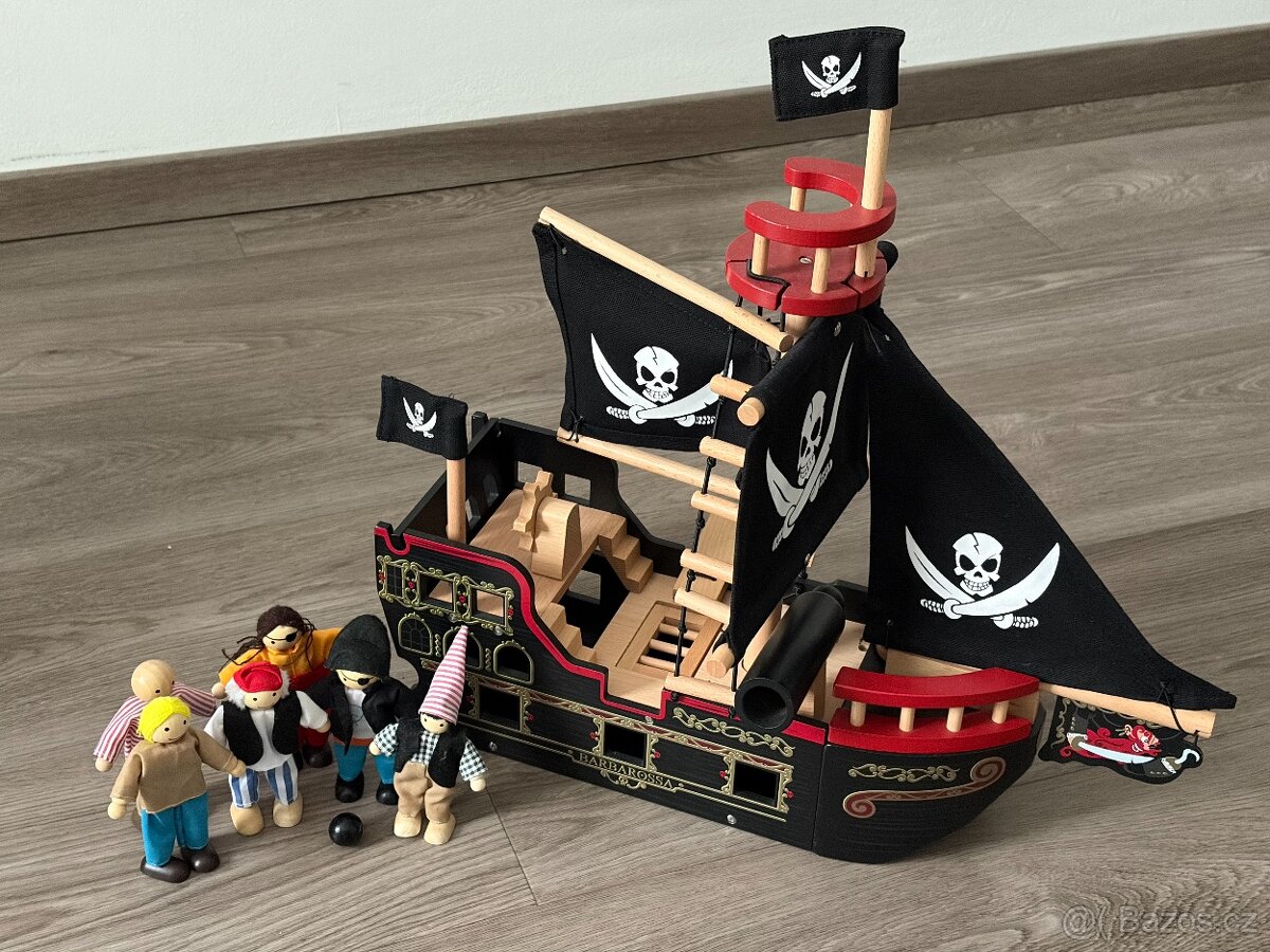 Pirátská loď Barbarossa dřevěná pro děti 3+ JAKO NOVÁ