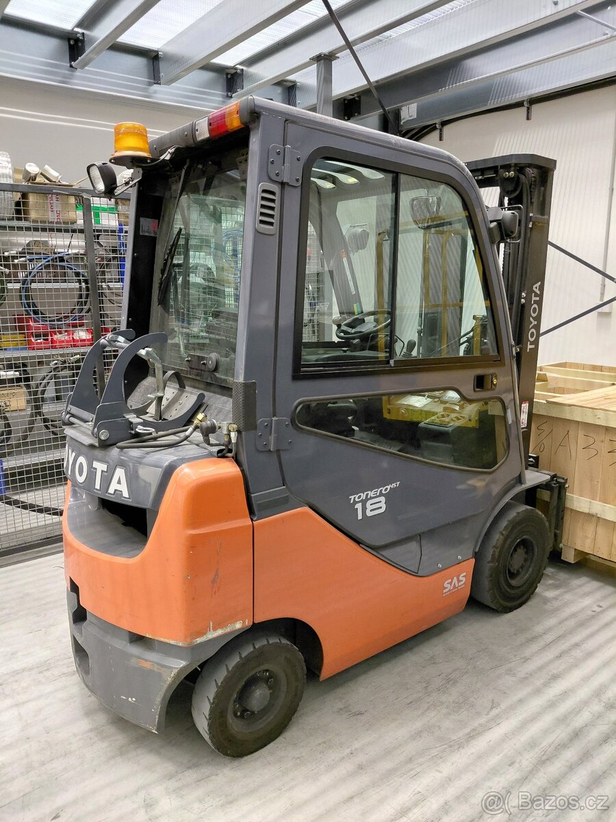 Toyota Tonero 06-8FG18