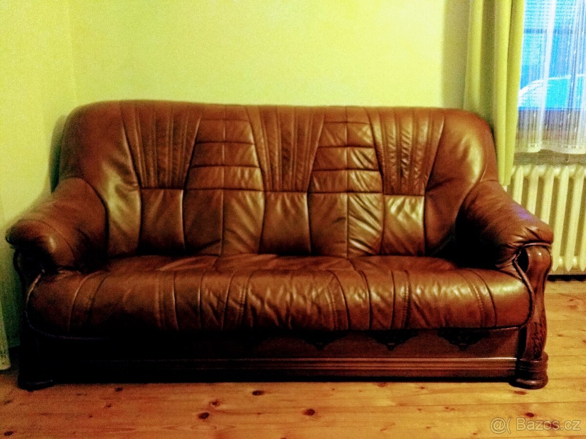GAUČ - pravá hovězí kůže