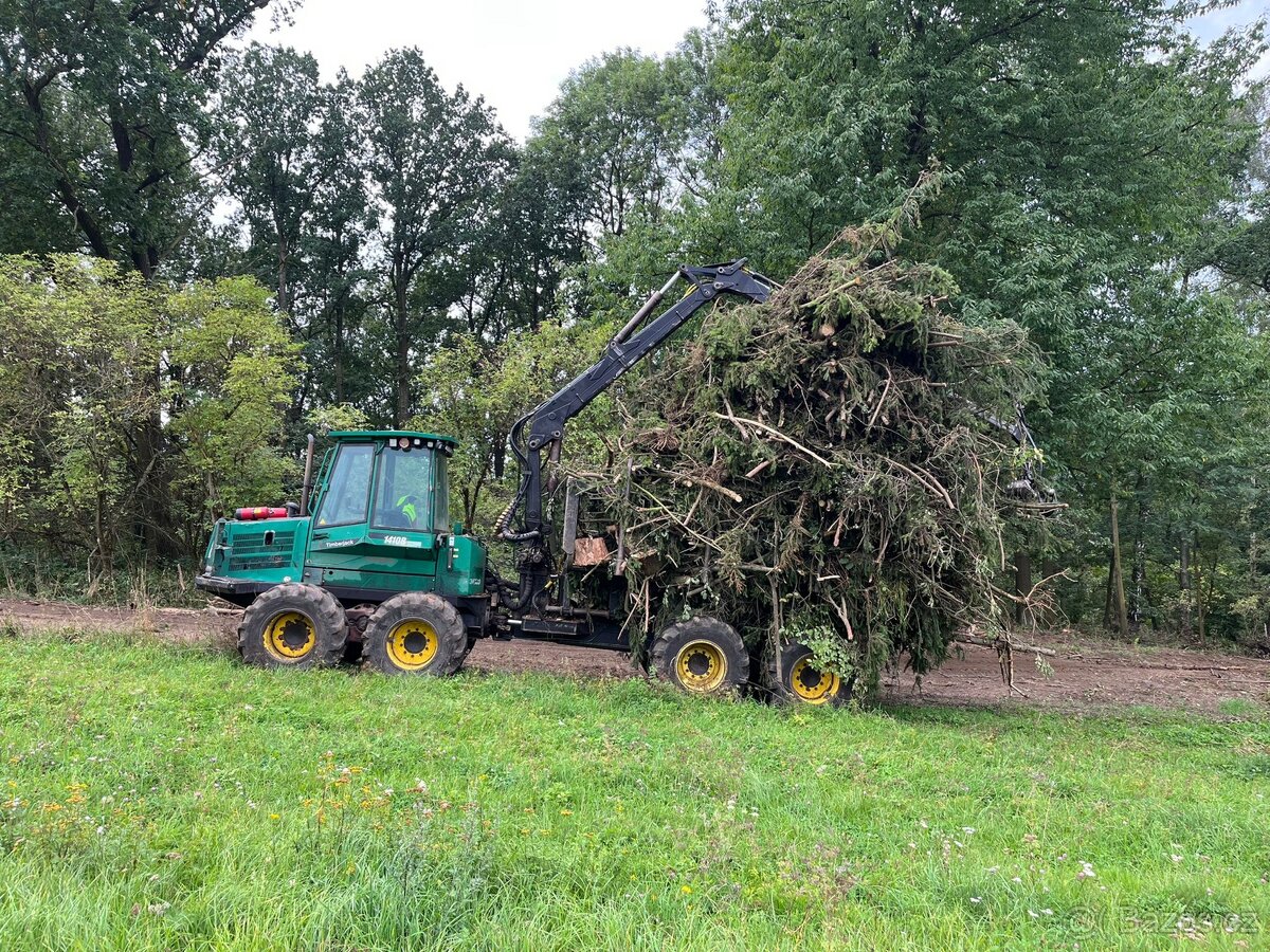 Vyvážecí souprava John Deere 1410