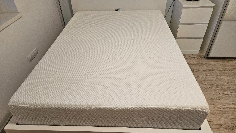 luxusní matrace CUREM 14020028