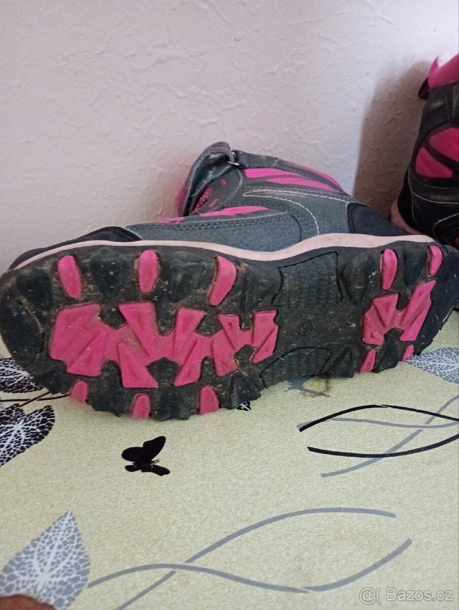 Prodam divci zimni boty vel.35