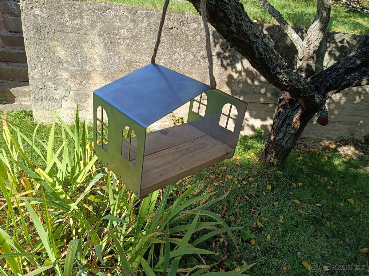 Krmítko pro ptáky stříbrné