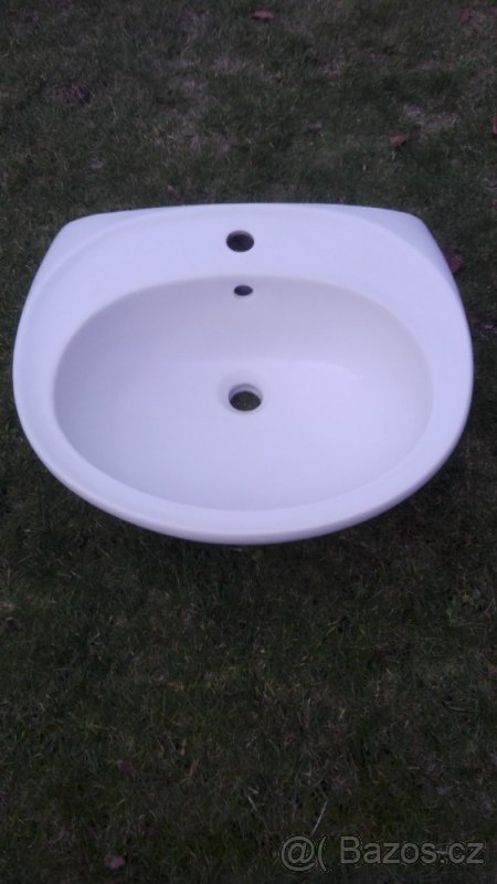 Umyvadlo, noha k umyvadlu