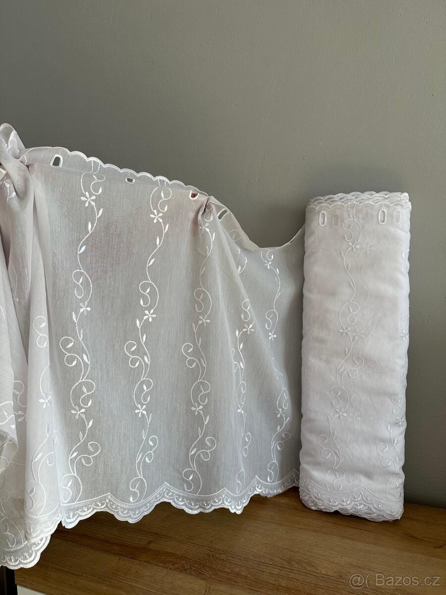 Záclona s výšivkou NOVÉ