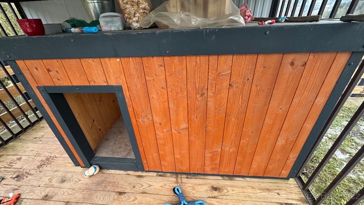 Zateplená bouda pro psa 185x114x110