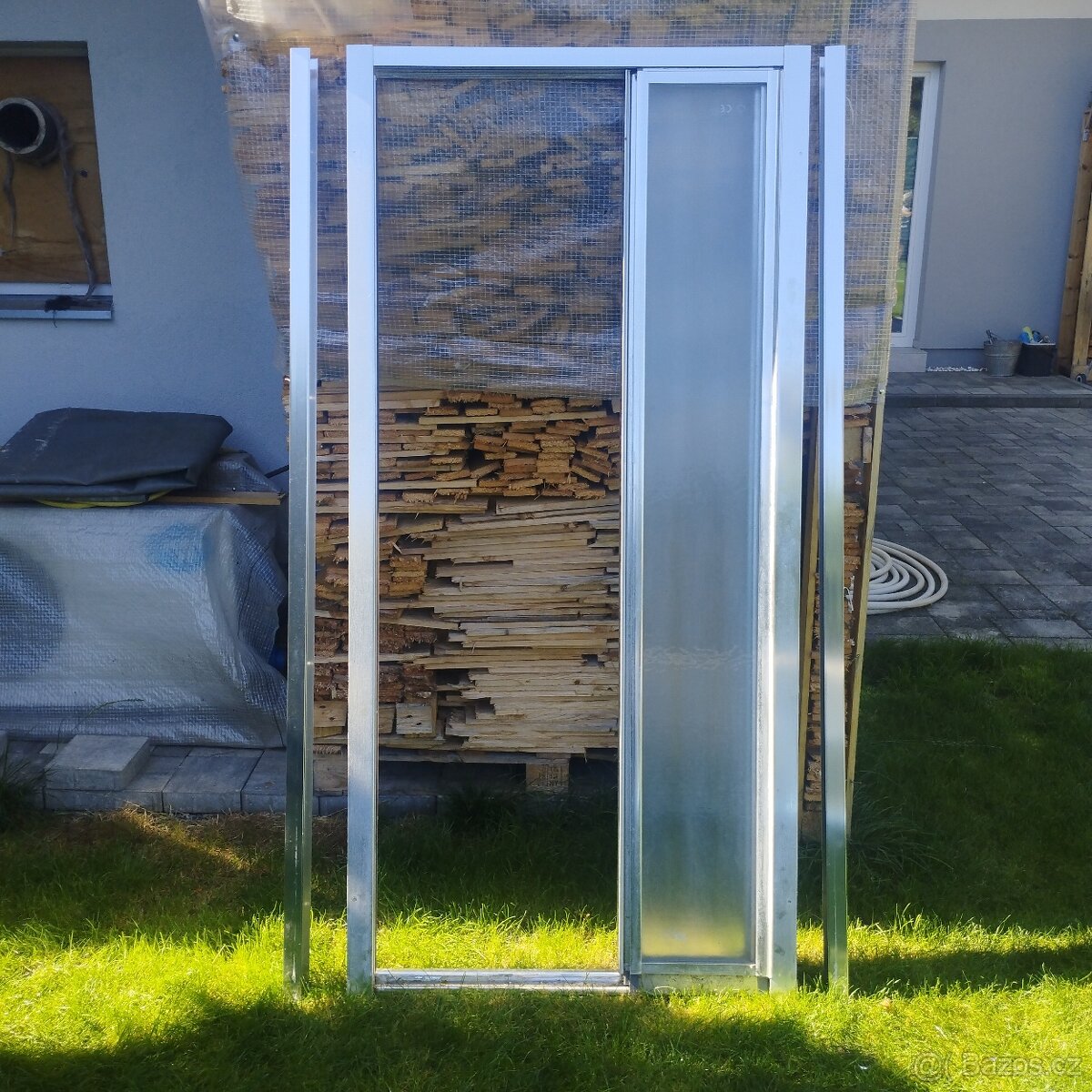 Sprchová vanička, zástěna, umývatko