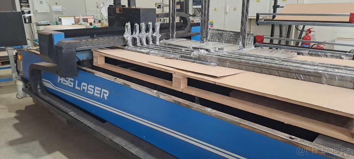 vláknový laser HSG 3000x1500mm