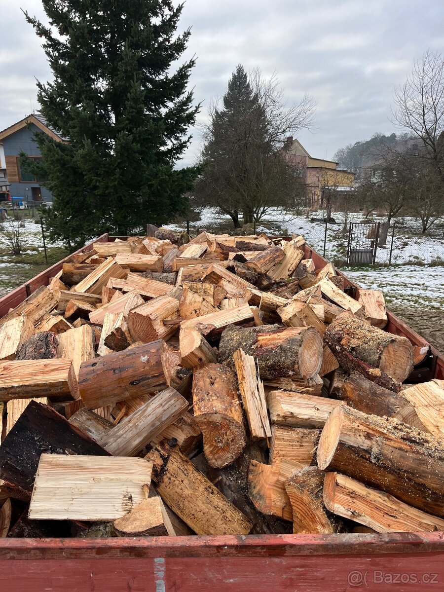 AKCE - štípané palivové dřevo