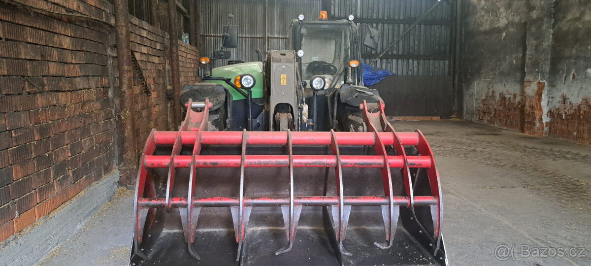 TELESKOPICKÝ MANIPULÁTOR DEUTZ-FAHR AGROVECTOR 37.7 4X4
