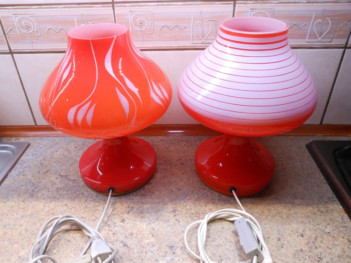 RETRO SKLENĚNÁ LAMPA